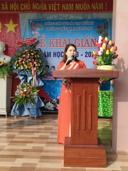 Lễ khai giảng